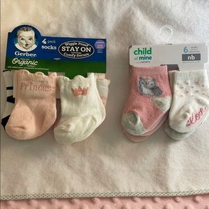 10 pair of newborn girl socks